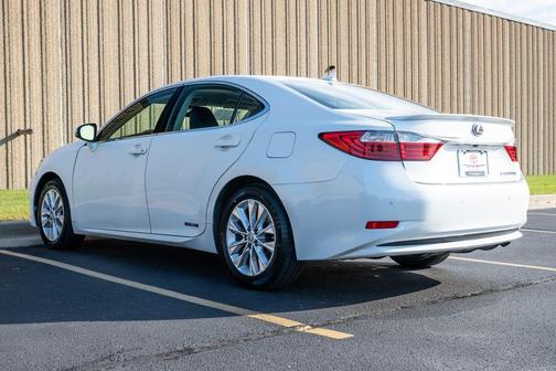 2013 Lexus ES 300h Base