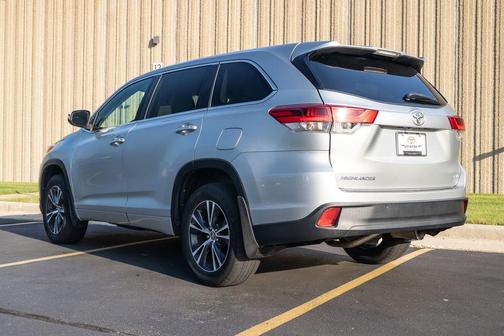 2018 Toyota Highlander LE