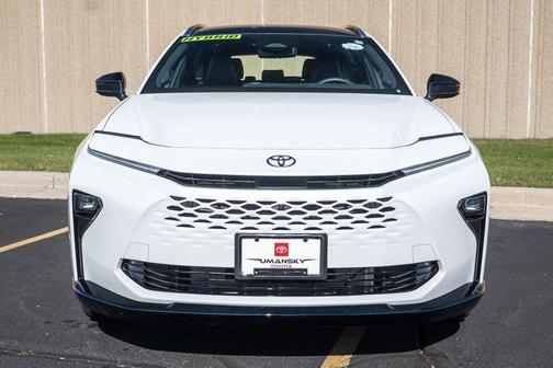 2025 Toyota Crown Signia Limited