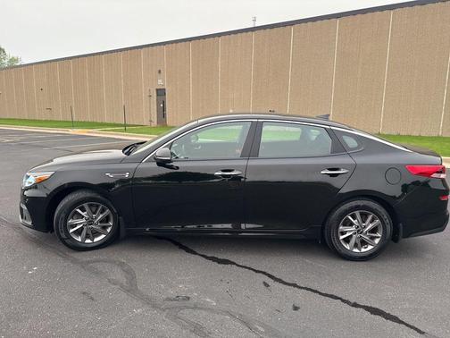 2019 Kia Optima LX