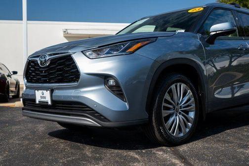 2023 Toyota Highlander Platinum