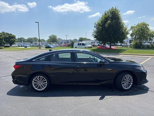 2020 Toyota Avalon Hybrid Limited