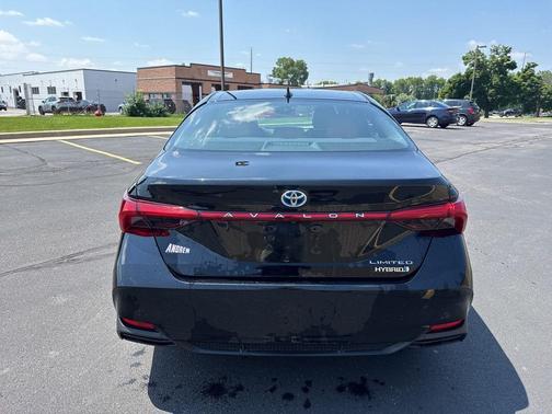 2020 Toyota Avalon Hybrid Limited