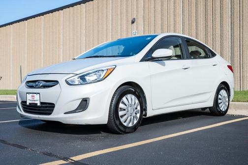 2016 Hyundai Accent SE