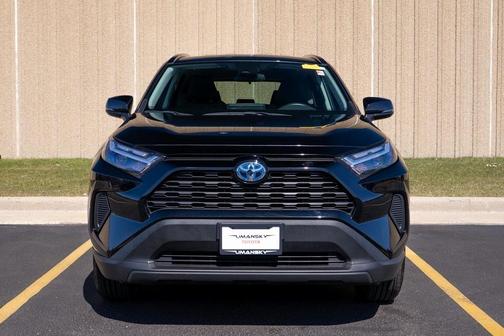 2022 Toyota RAV4 Hybrid XLE