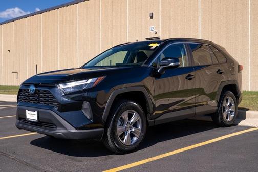 2022 Toyota RAV4 Hybrid XLE