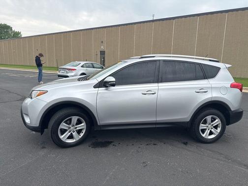 2014 Toyota RAV4 XLE