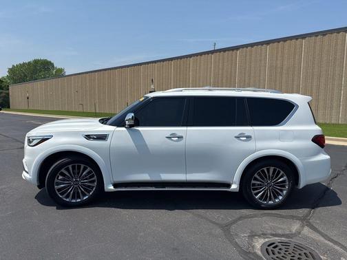 2021 INFINITI QX80 SENSORY