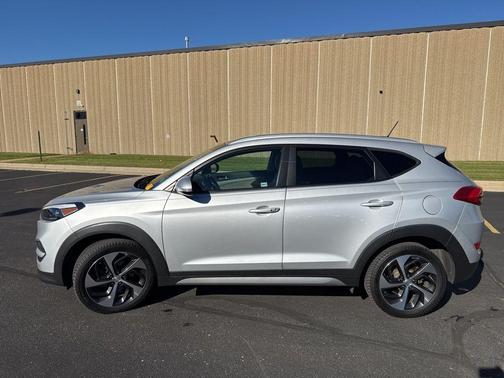 2017 Hyundai TUCSON Sport