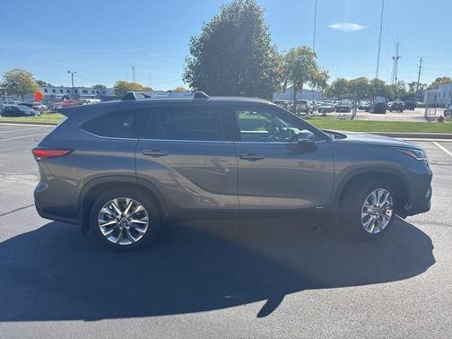 2023 Toyota Highlander Hybrid Limited
