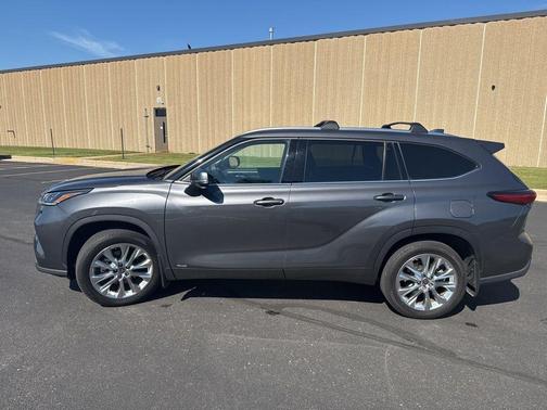 2023 Toyota Highlander Hybrid Limited