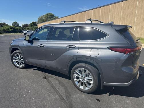 2023 Toyota Highlander Hybrid Limited