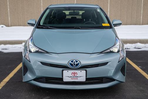 2016 Toyota Prius Three