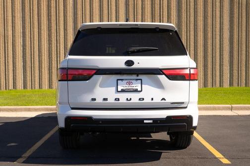 2025 Toyota Sequoia Platinum