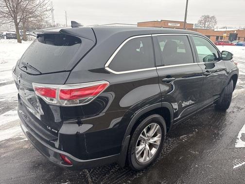 2016 Toyota Highlander LE Plus