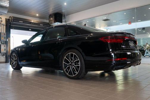 2021 Audi A8 L 60