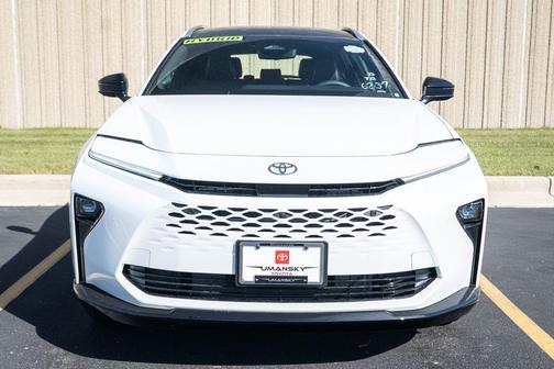 2025 Toyota Crown Signia Limited