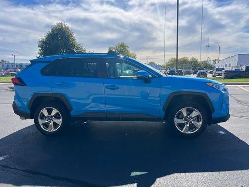 2021 Toyota RAV4 Hybrid XLE Premium