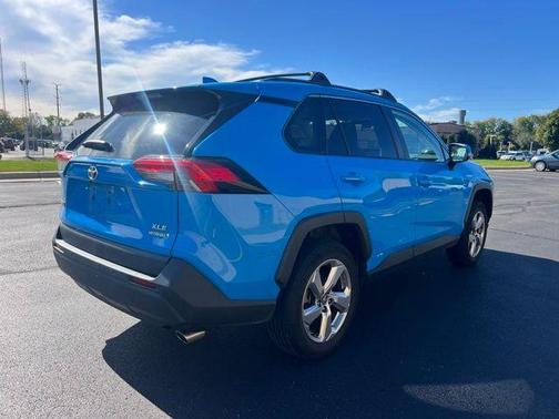 2021 Toyota RAV4 Hybrid XLE Premium