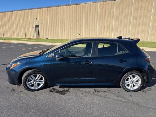 2022 Toyota Corolla Hatchback SE