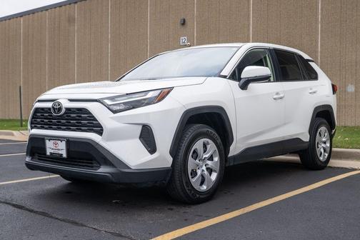 2023 Toyota RAV4 LE