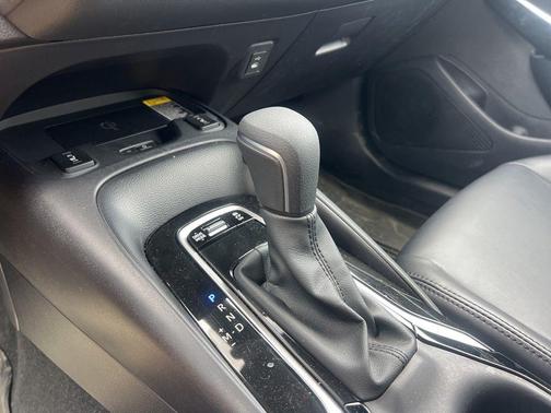 UNDERGROUND 2026 Toyota Corolla XSE