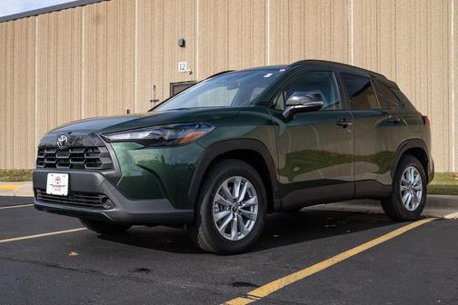 2026 Toyota Corolla Cross LE