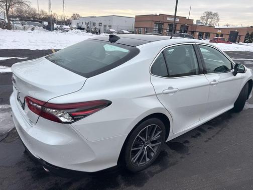 2023 Toyota Camry XLE