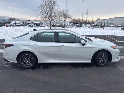 2023 Toyota Camry XLE