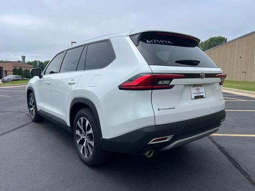 2024 Toyota Grand Highlander Hybrid MAX LIMITED