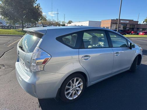 2012 Toyota Prius v Two