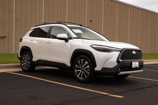 2023 Toyota Corolla Cross XLE