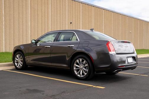 2018 Chrysler 300 Limited