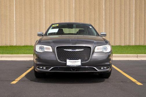 2018 Chrysler 300 Limited