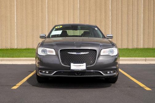 2018 Chrysler 300 Limited