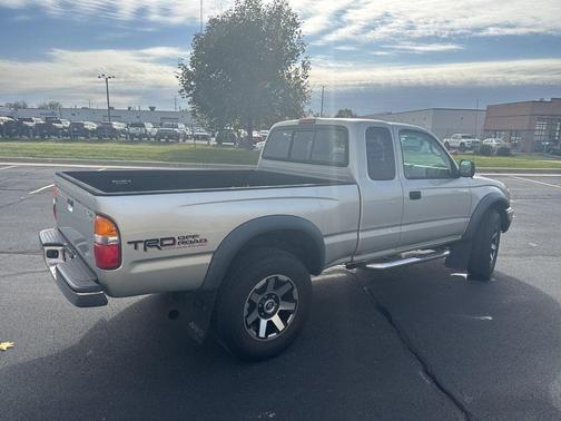 2004 Toyota Tacoma Xtracab