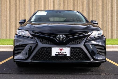 2020 Toyota Camry SE Nightshade