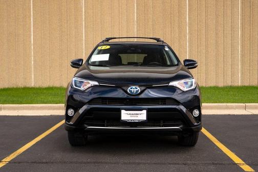 2017 Toyota RAV4 Hybrid XLE