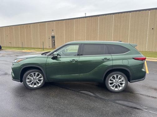 2023 Toyota Highlander Limited