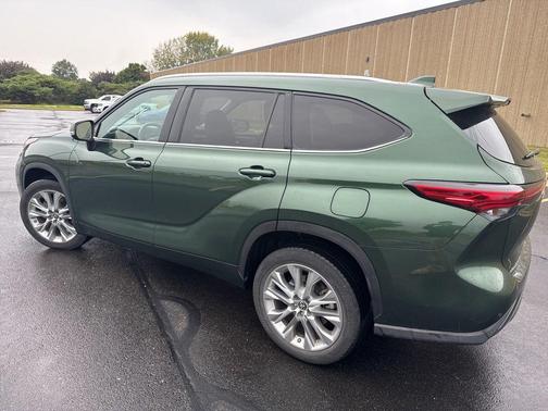 2023 Toyota Highlander Limited