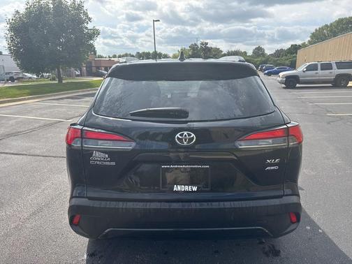 2023 Toyota Corolla Cross XLE