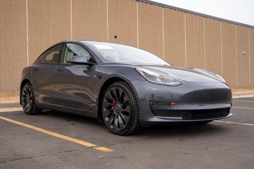 2023 Tesla Model 3 Performance