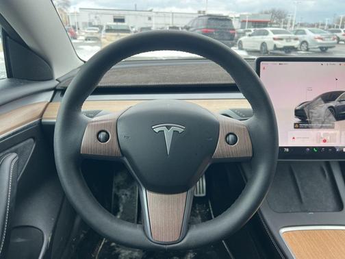 2023 Tesla Model 3 Performance