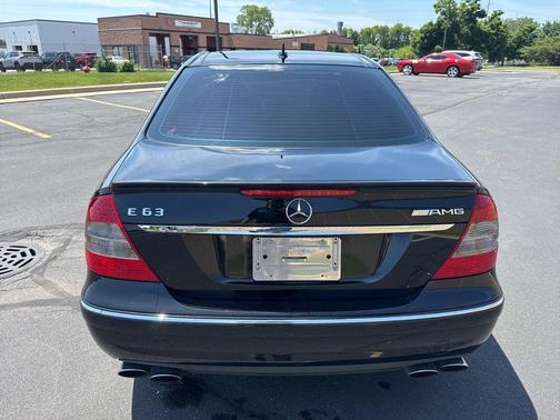 2007 Mercedes-Benz E-Class Base