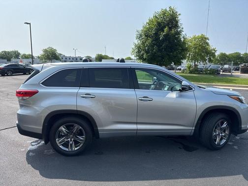 2017 Toyota Highlander Limited Platinum