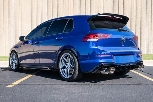2024 Volkswagen Golf R 2.0T