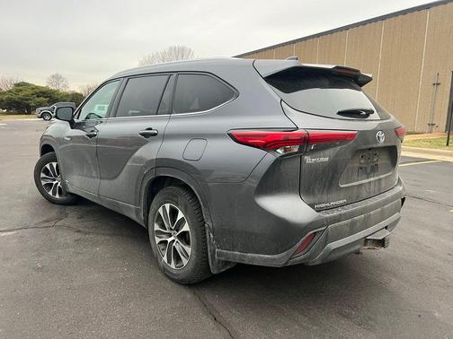 2020 Toyota Highlander Hybrid XLE
