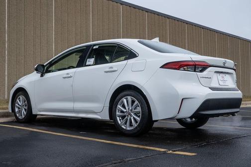 2026 Toyota Corolla Hybrid XLE