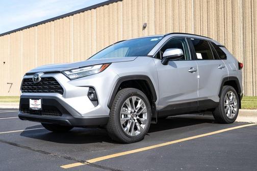 2025 Toyota RAV4 XLE Premium