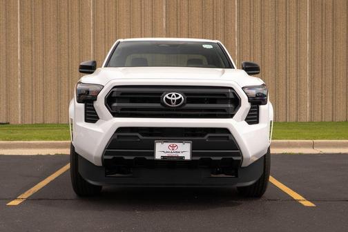 2025 Toyota Tacoma SR